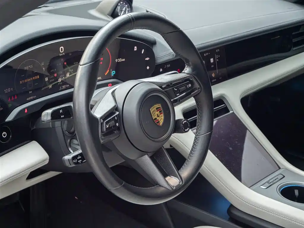 Porsche Taycan 2021 — фото 15