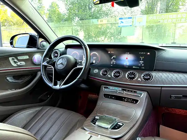 Mercedes-Benz E-Class 2021