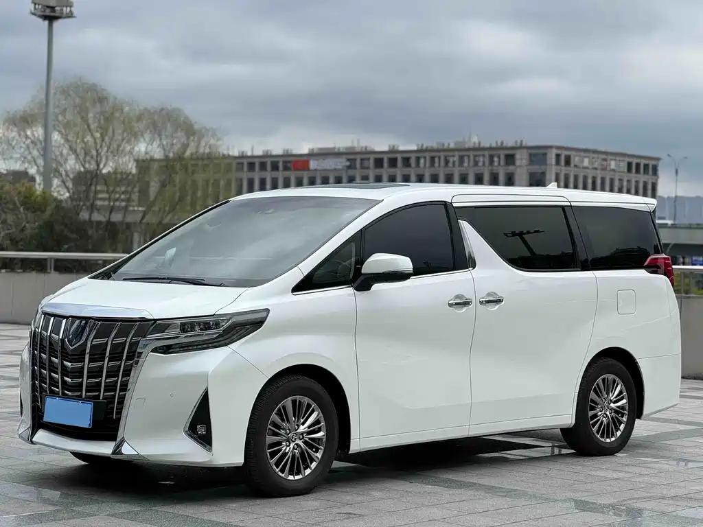 Toyota Alphard 2020 — фото 1