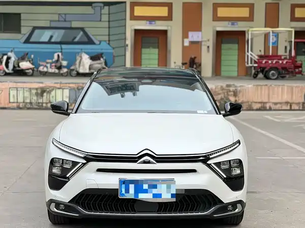 Citroën Versailles C5 X 2021
