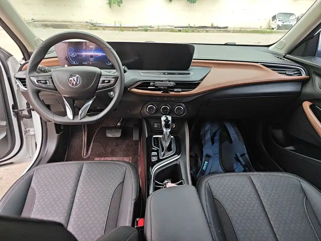 Buick Verano 2022 — фото 10