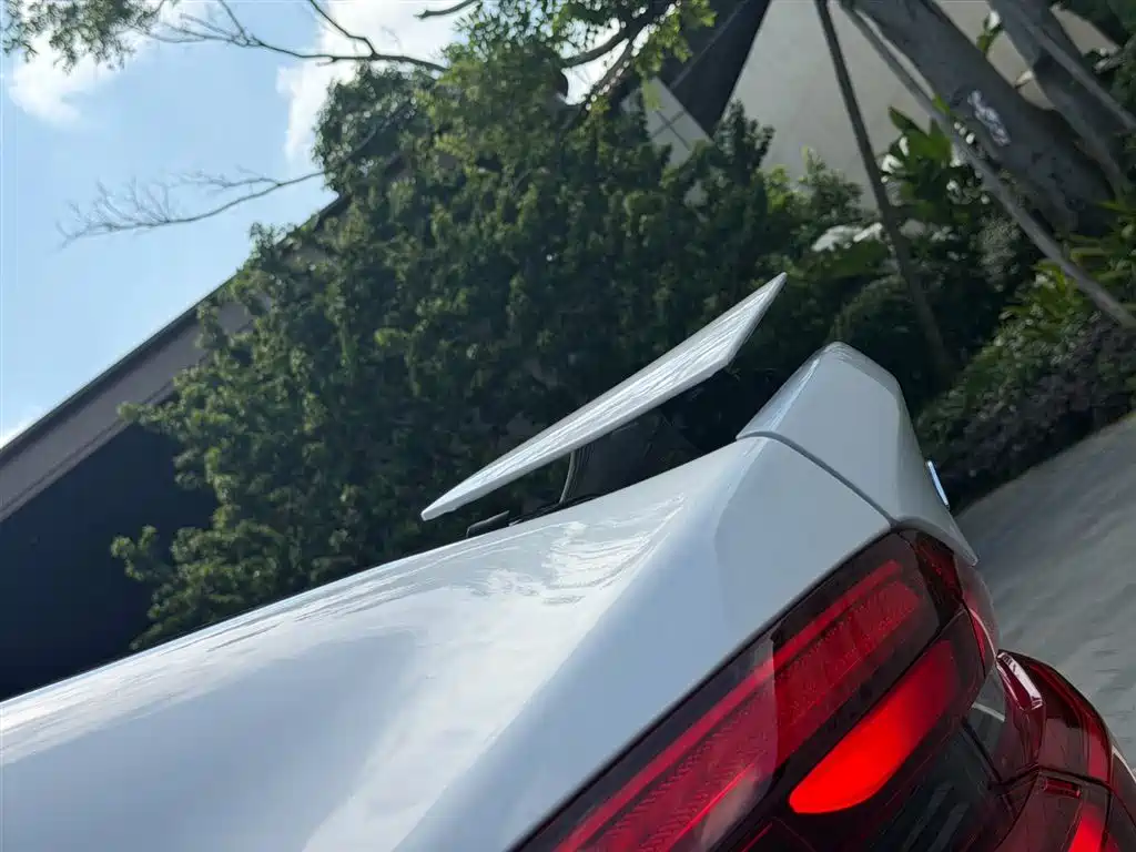 BMW 6 Series GT 2023 — фото 16