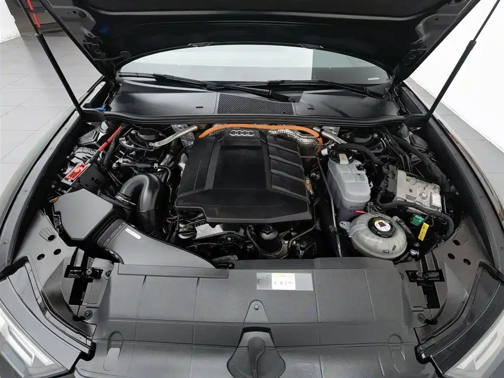 Audi A6L New Energy 2022 — фото 6
