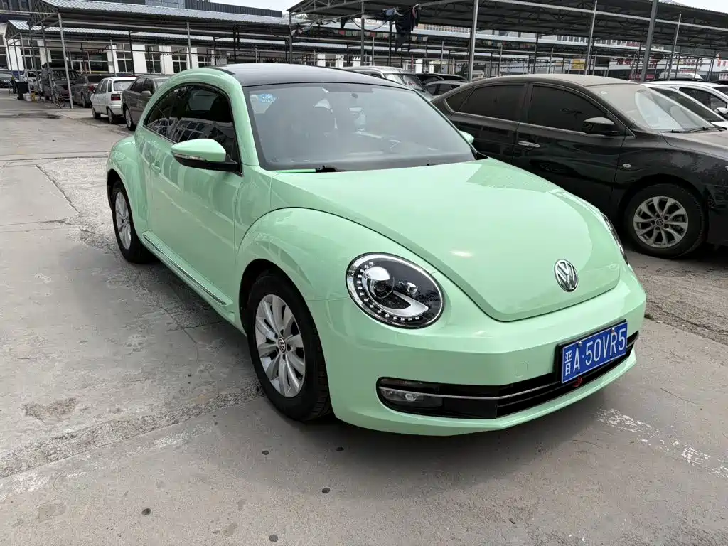 Volkswagen Beetle 2014