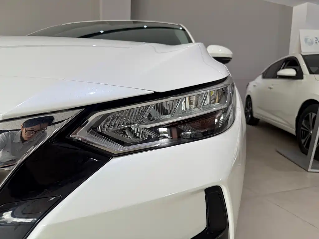 Nissan Sylphy 2021 — фото 17