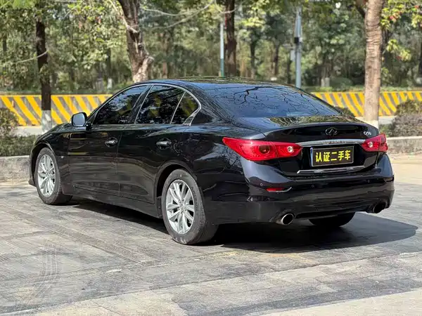 Infiniti Q50 2014