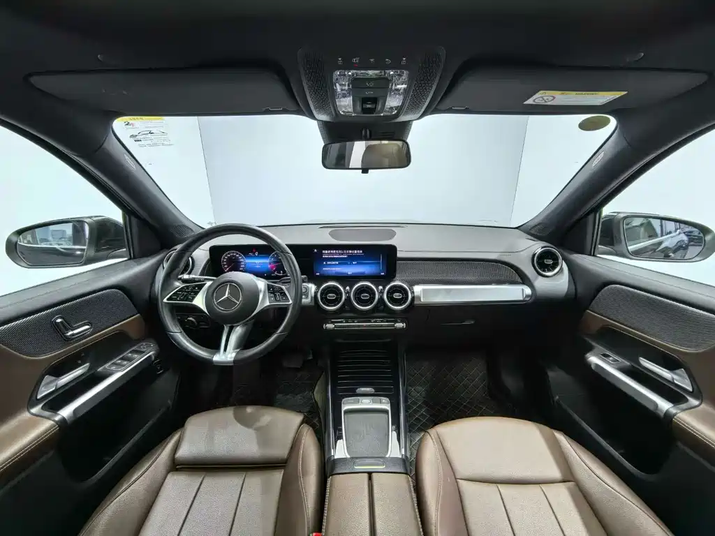 Mercedes-Benz GLB 2024