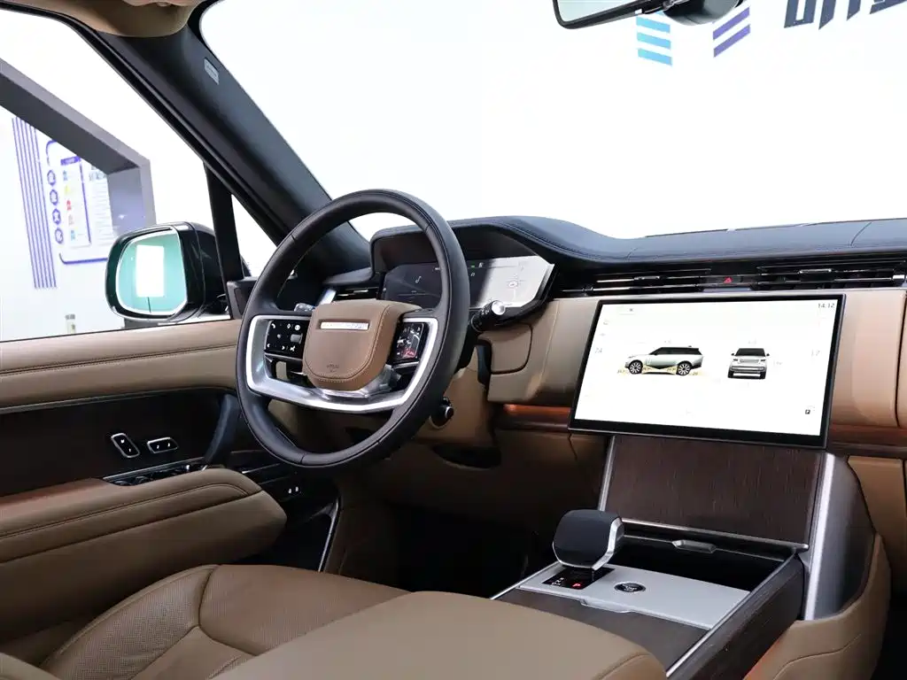 Land Rover Range Rover 2025 — фото 14
