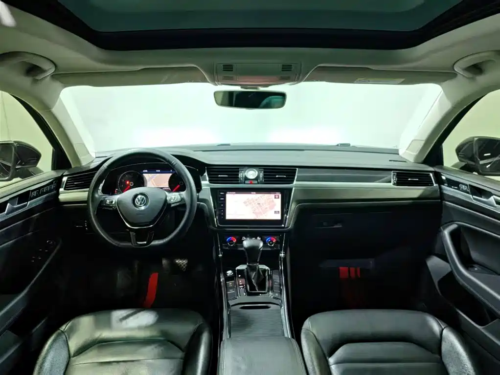 Volkswagen Phideon 2018 — фото 10