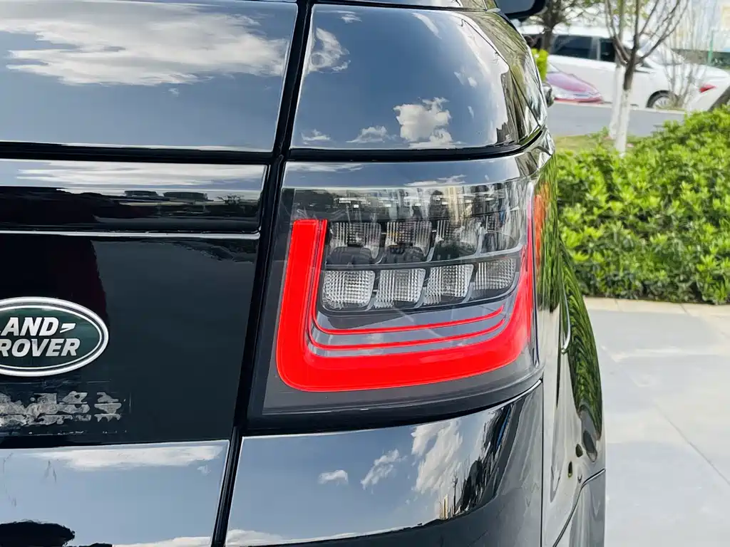Land Rover Sport 2020 — фото 16