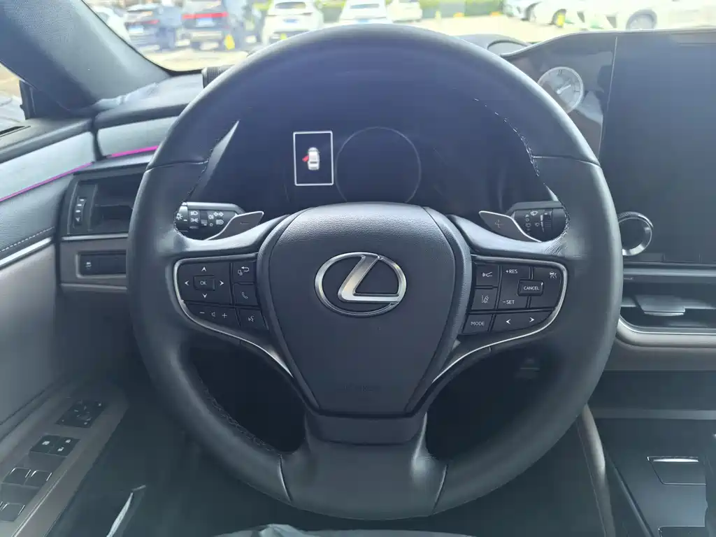 Lexus ES 2025 — фото 11