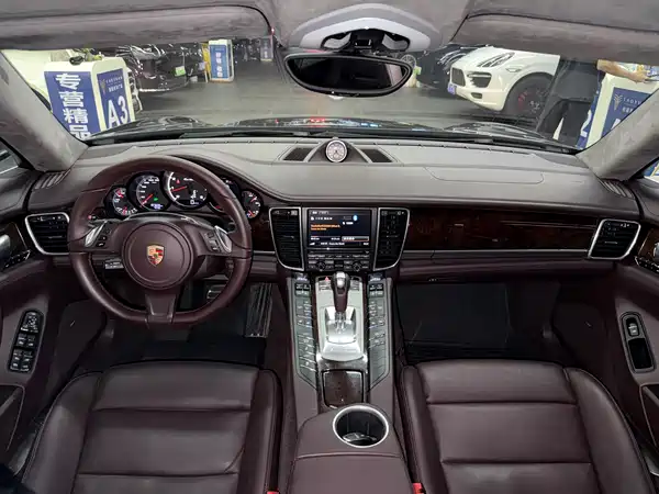 Porsche Panamera 2015