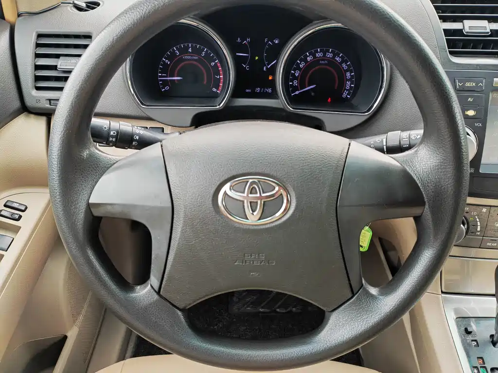 Toyota Highlander 2014 — фото 12