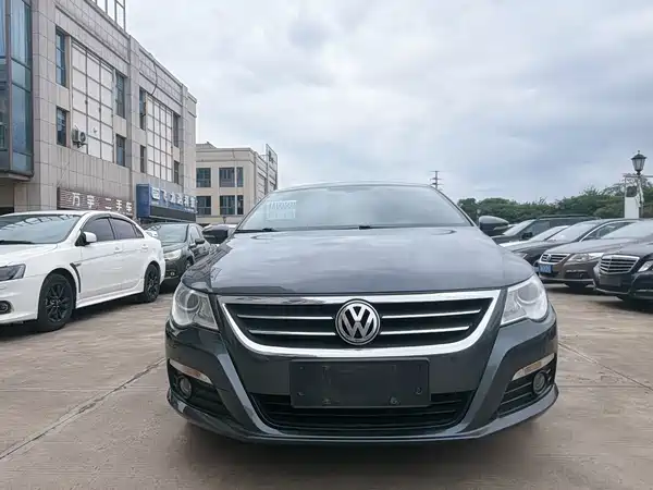 Volkswagen CC 2011