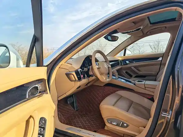 Porsche Panamera 2014