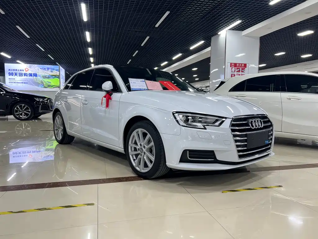 Audi A3 2020 — фото 2