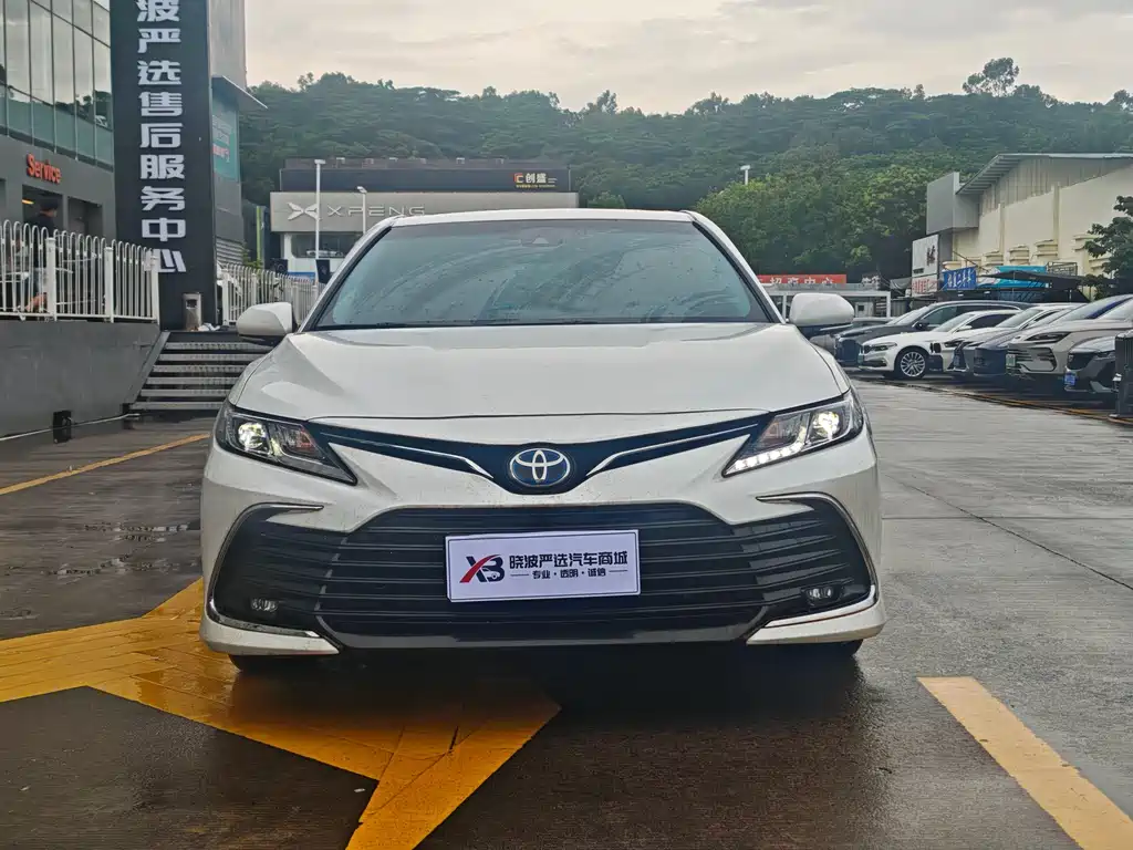 Toyota Camry 2023