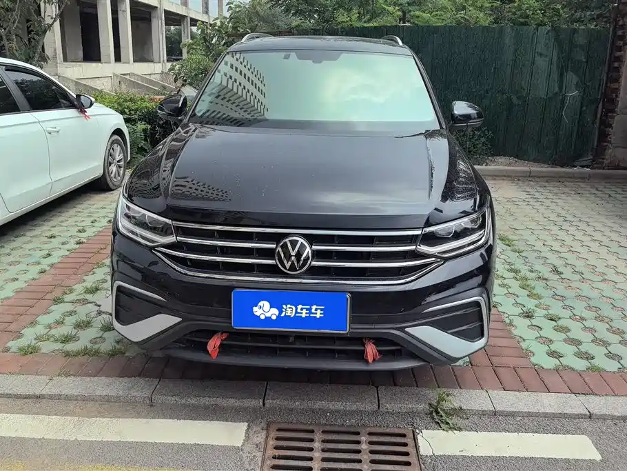 Volkswagen Tiguan L 2022 — фото 2