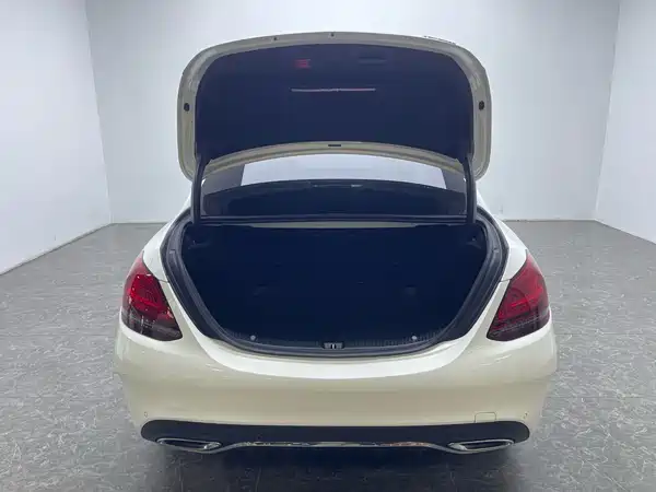 Mercedes-Benz C-Class 2020