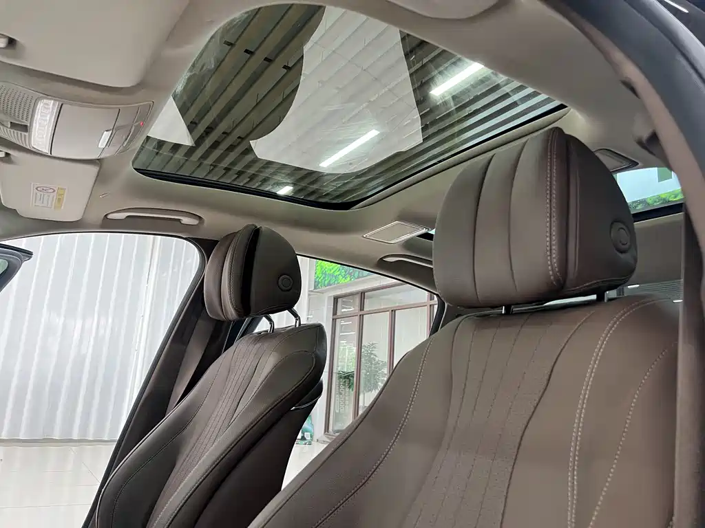 Mercedes-Benz E-Class 2020 — фото 10