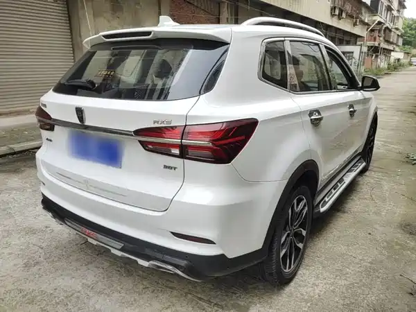 Roewe RX5 2016