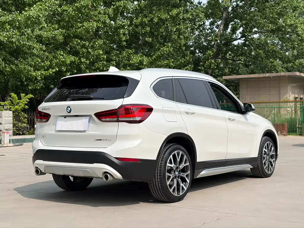 BMW X1 2022 — фото 6