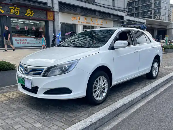 BYD e5 2019