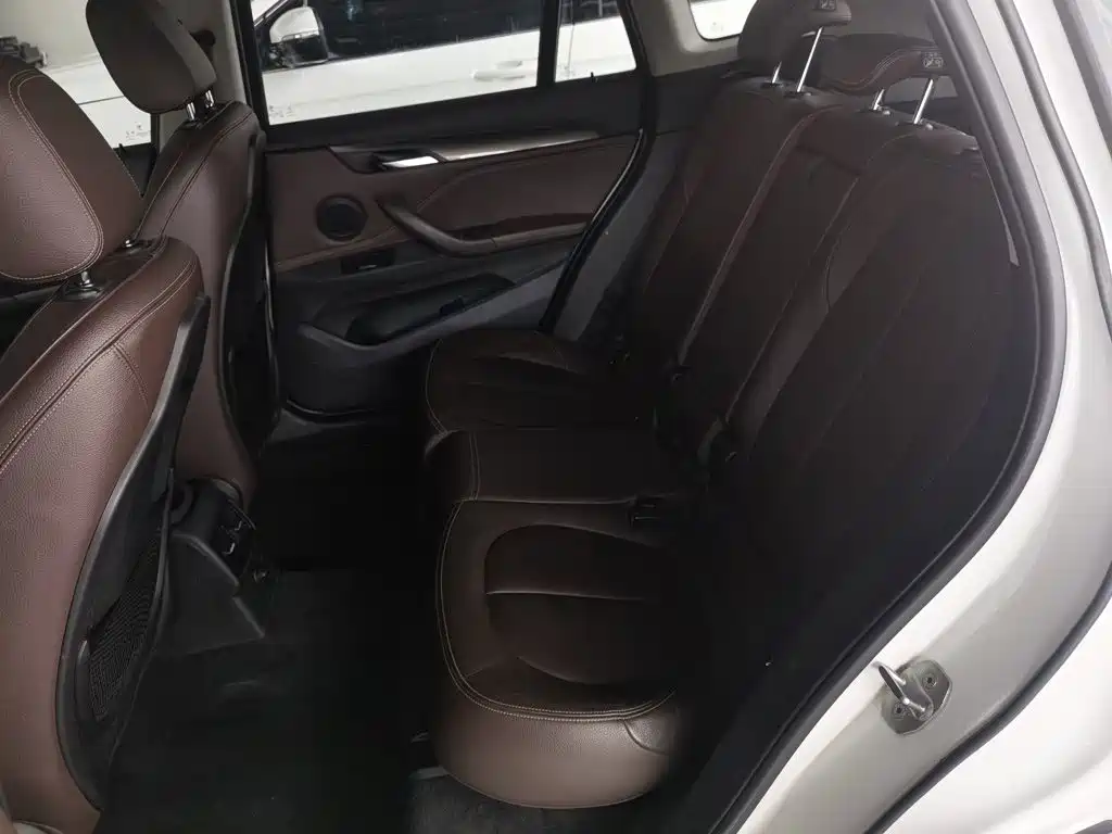 BMW X1 2017 — фото 13