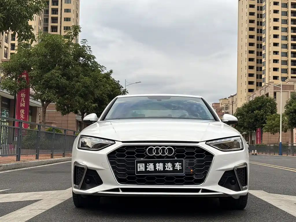 Audi A4L 2021 — фото 2