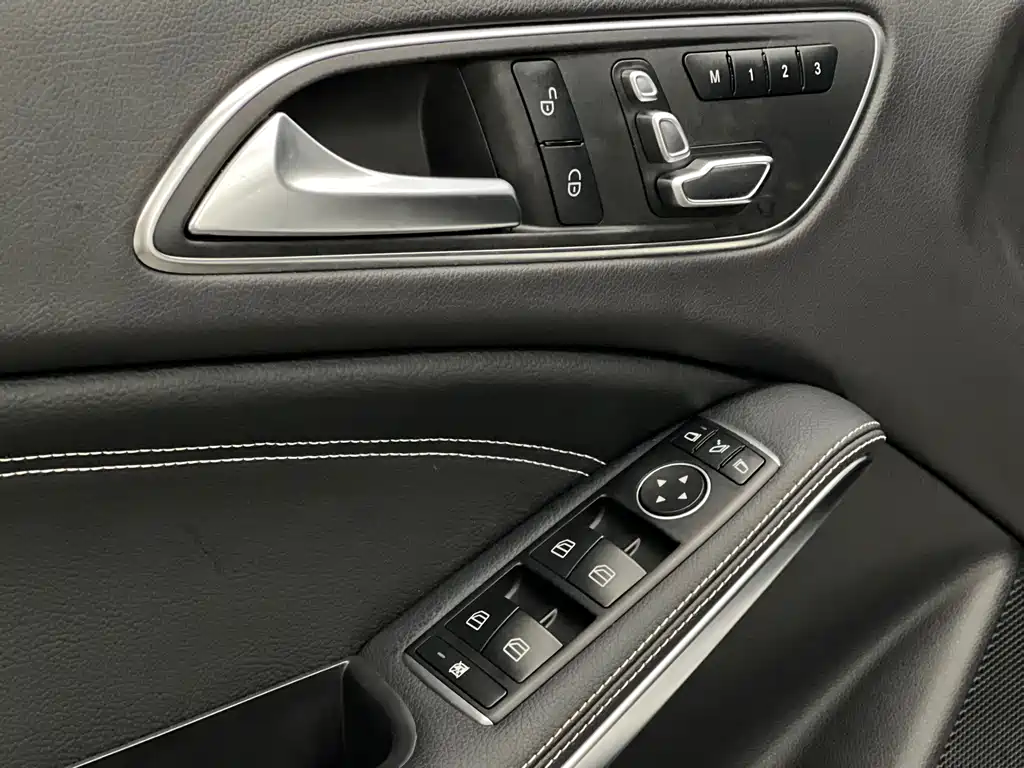 Mercedes-Benz GLA 2018 — фото 7