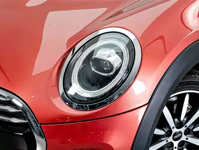 MINI MINI 2020