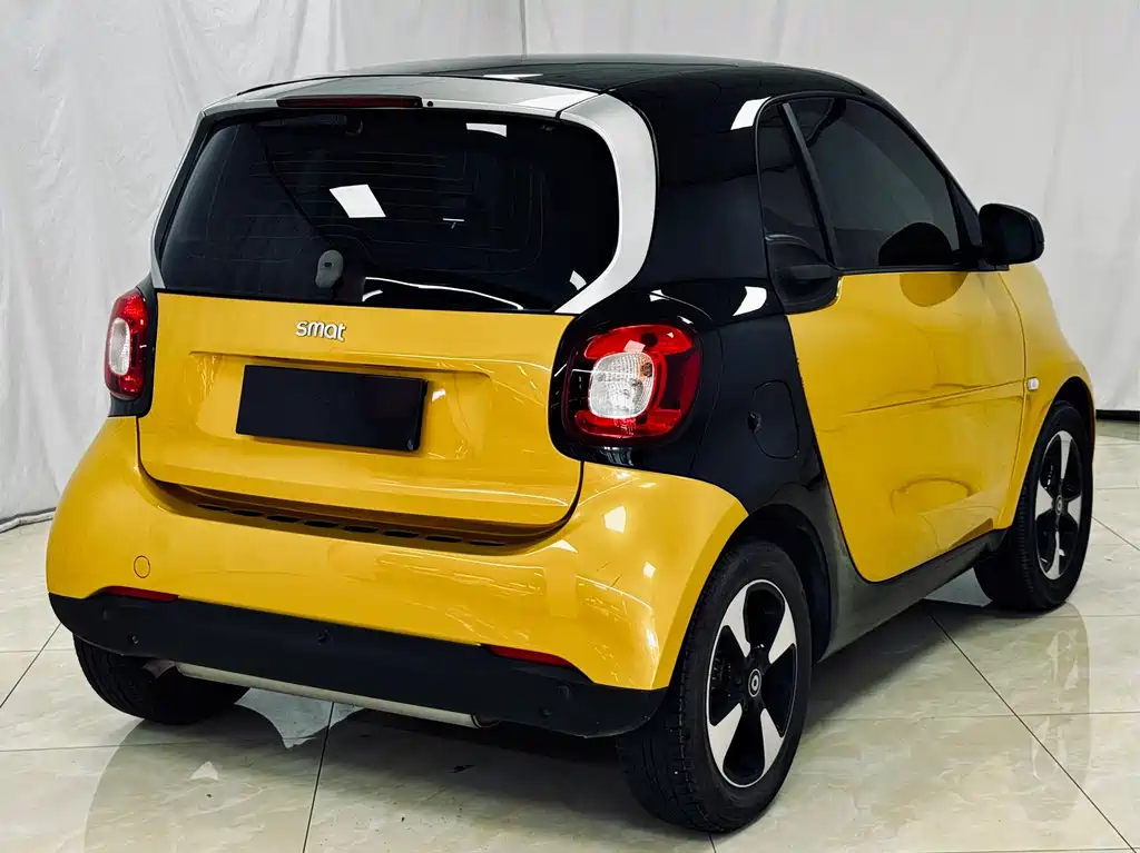 smart fortwo 2018 — фото 11