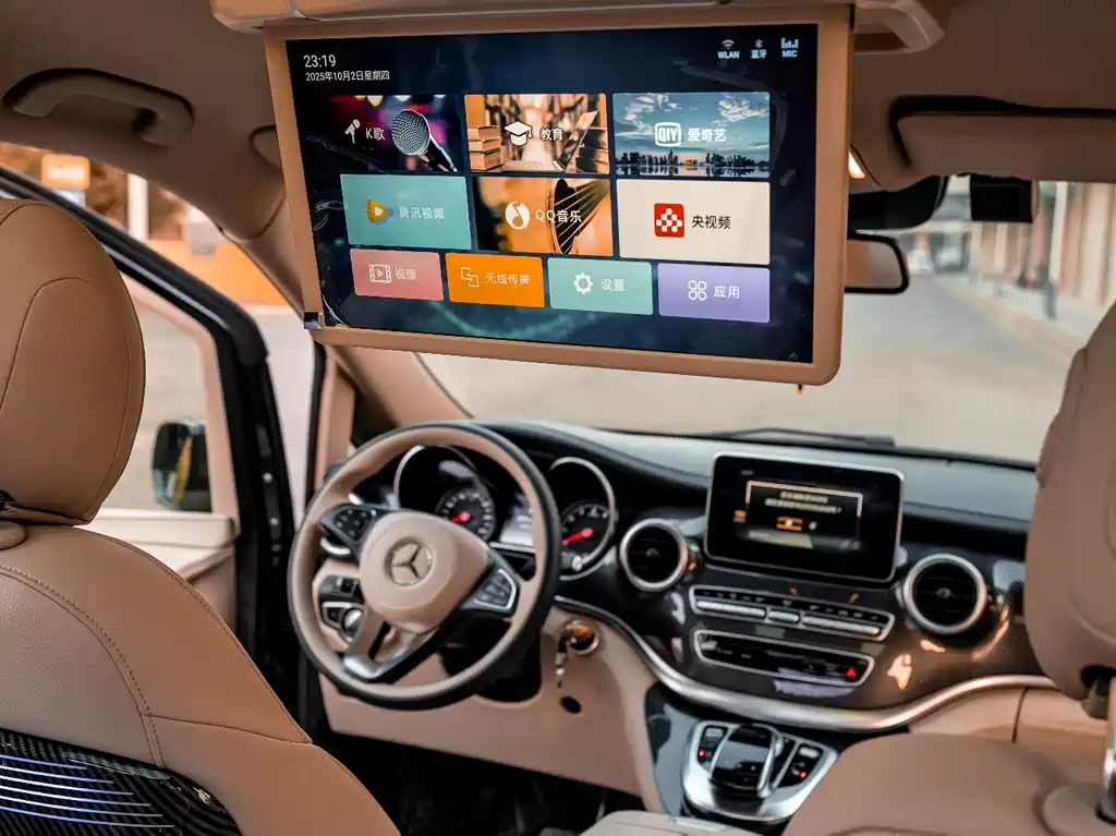 Mercedes-Benz V-Class 2019 — фото 22