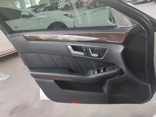 Mercedes-Benz E-Class 2014