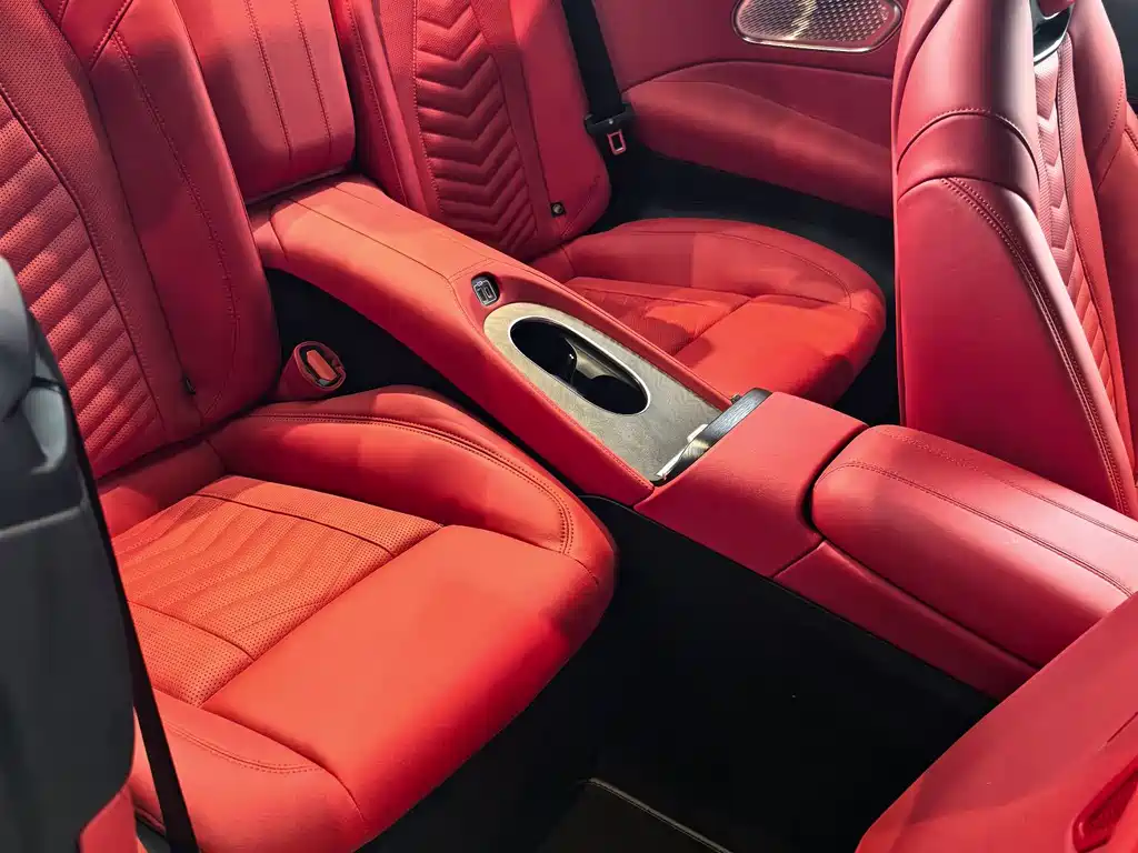Maserati GranTurismo — фото 8