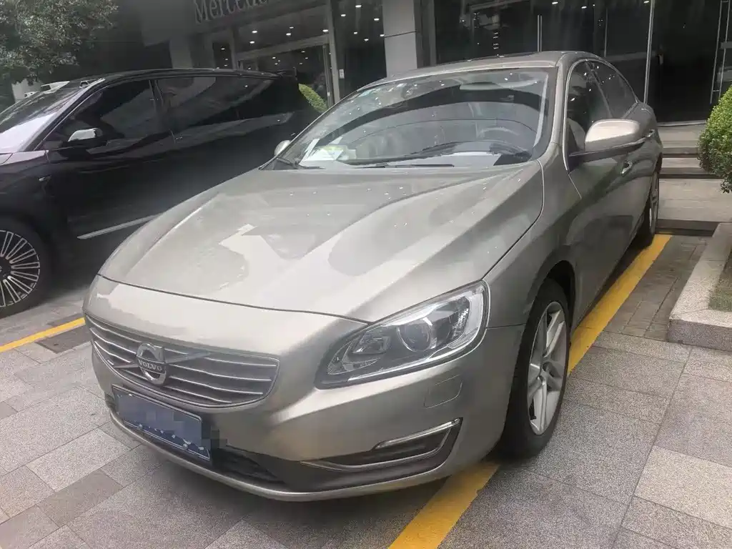 Volvo S60 2015