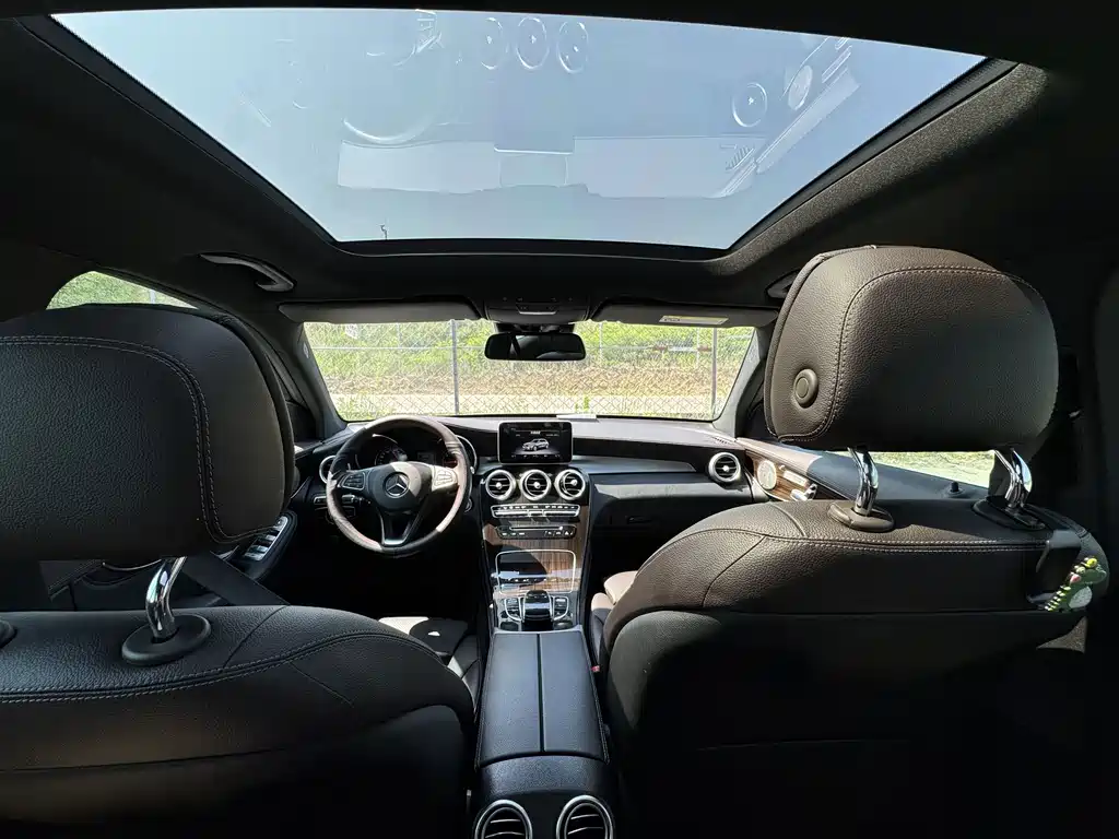 Mercedes-Benz GLC 2017 — фото 15