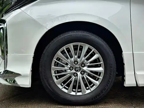 Toyota Wilfa 2023