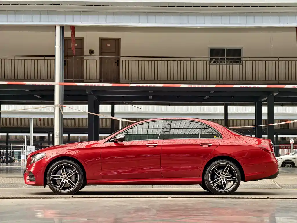 Mercedes-Benz E-Class 2019 — фото 27