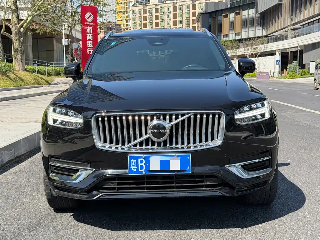 Volvo XC90 2023 — фото 2