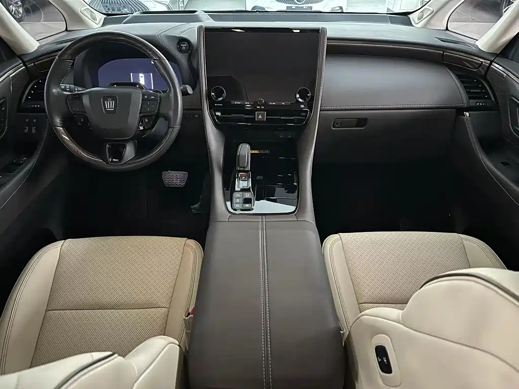 Toyota Vellfire 2023
