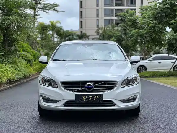 Volvo S60 2019