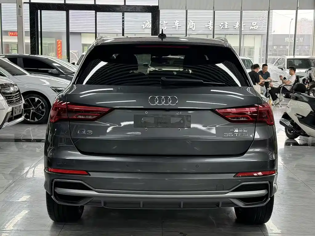 Audi Q3 2022 — фото 11