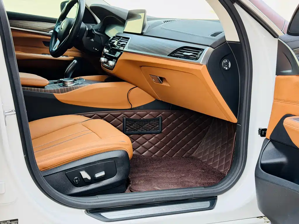 BMW 6 Series GT 2020 — фото 7