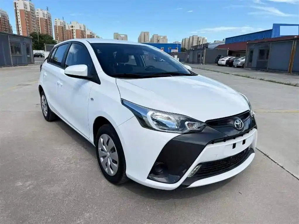 Toyota Yaris L 2020 — фото 3