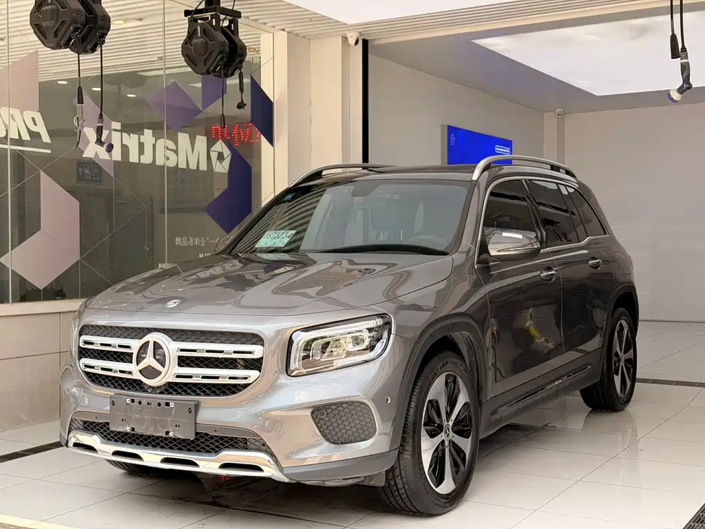 Mercedes-Benz GLB 2022 — фото 1