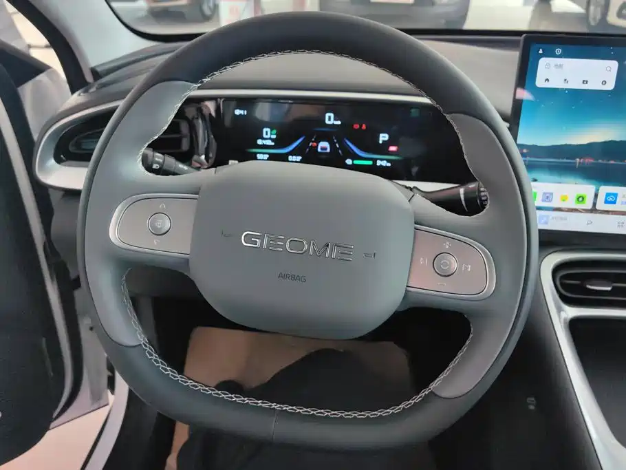 Geely Galaxy Starwish 2026 — фото 15