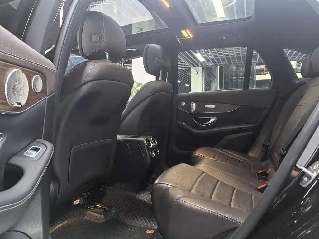 Mercedes-Benz GLC 2021