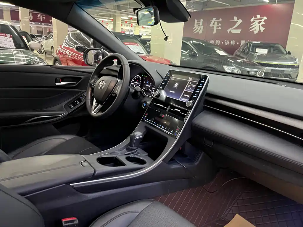 Toyota Avalon 2020 — фото 15