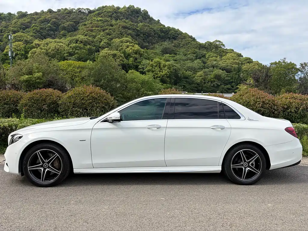Mercedes-Benz E-Class 2020 — фото 3